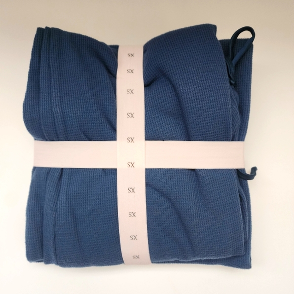 Victoria's Secret 2 piece jogger / lounge set - Picture 4 of 4